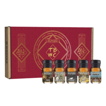 图片 That Boutique-y Whisky Company Red Envelope Whisky Dram Set 5 Whiskies: 30ml, THATBOTIQUEDRAMSET